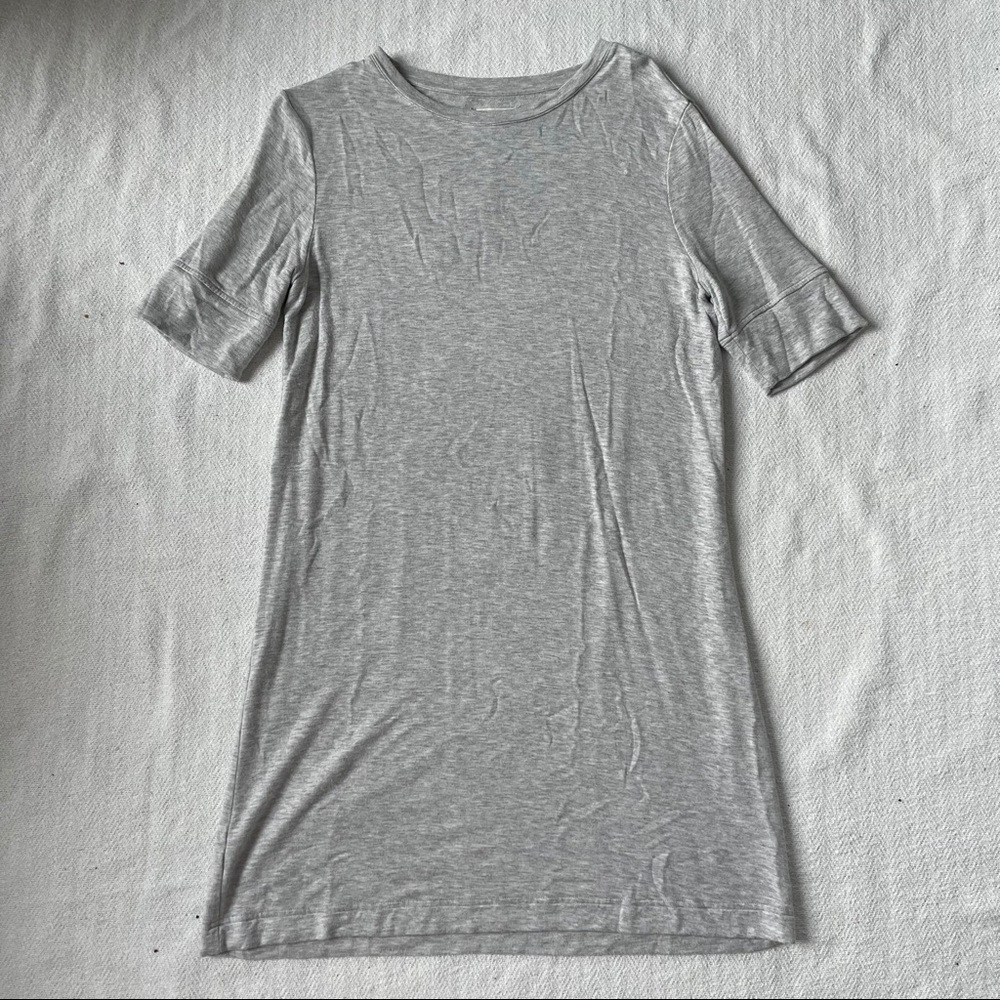🥳3/$30🌸 Lou & Grey Jersey dress